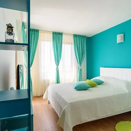Vila Maja *